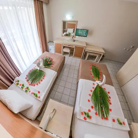 Mr Crane Hotel 3*